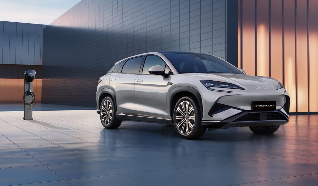 BYD Sealion 7 charging